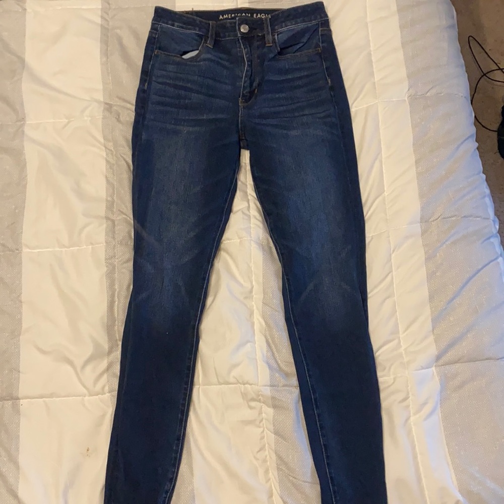 Dark wash American Eagle skinny jeans!
